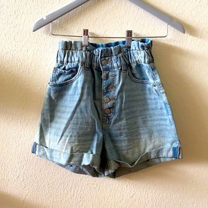 High waisted stretchy denim shorts